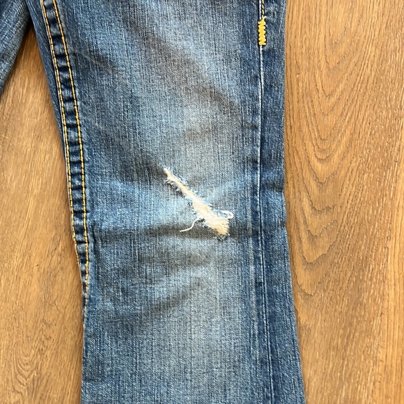 True Religion size 30 wide leg faded jean. - Picture 3 of 7